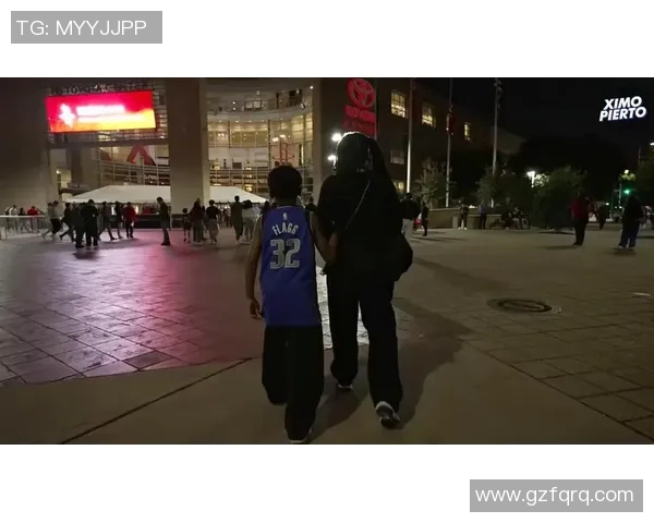 2005年NBA季后赛经典对决火箭与小牛精彩录像回顾与分析