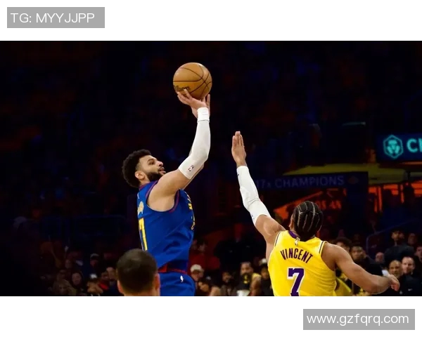 2017年小牛队与湖人队激战回顾：经典对决与球星表现的精彩瞬间分析