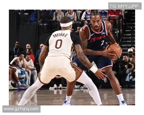 快船与勇士激战在线直播尽享篮球盛宴精彩瞬间回顾与分析