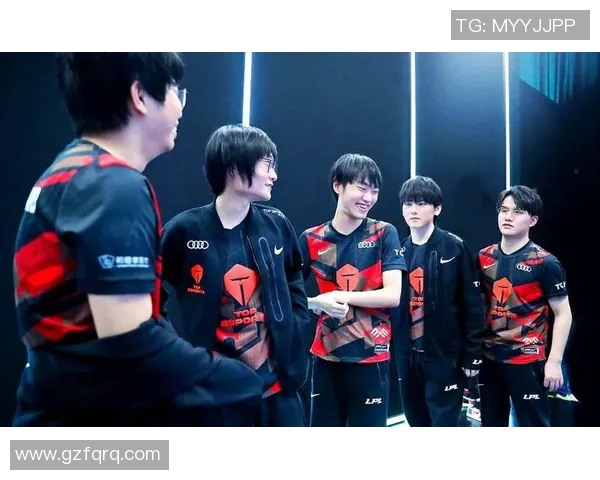 全球总决赛分析：TES团队配合与战术执行的精彩表现