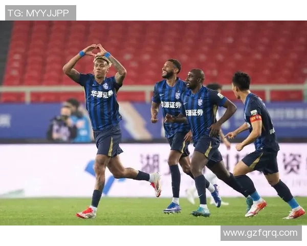 武汉足球队配合实力飙升创造历史新高排名引发关注