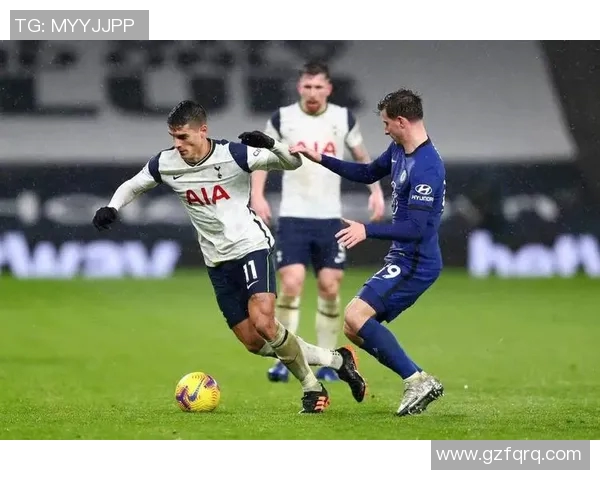 白礼顿主场迎战热刺争夺英超积分榜关键战役分析与展望 白礼顿主场迎战热刺争夺英超积分榜关键战役分析与展望