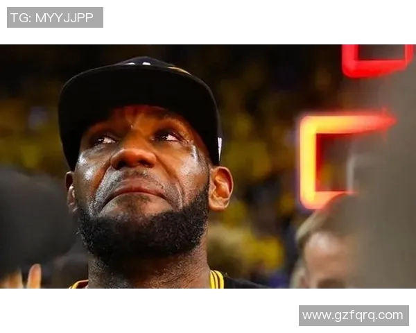 詹姆斯与雷霆的12年对决回顾：传奇球星的巅峰时刻与精彩瞬间